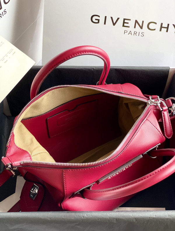 GIVENCHY ANTIGONA SOFT