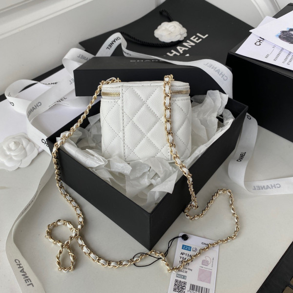 CL SMALL VANITY WITH CHAIN