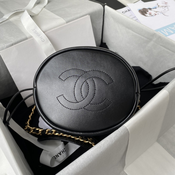 CL SMALL BUCKET BAG