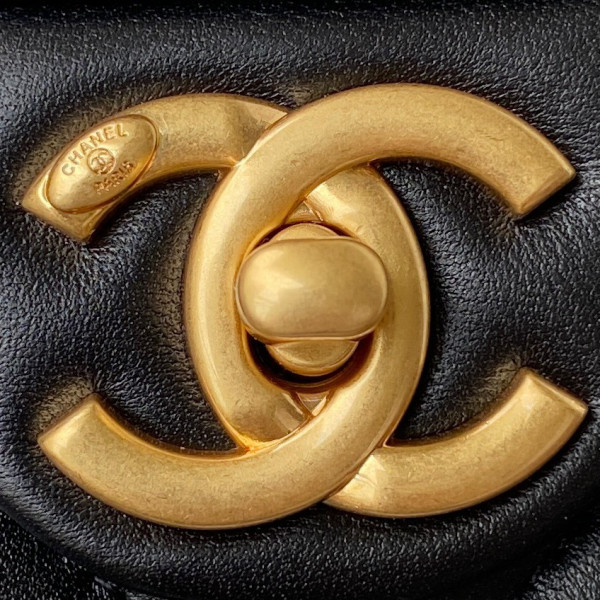 CL MINI FLAP BAG