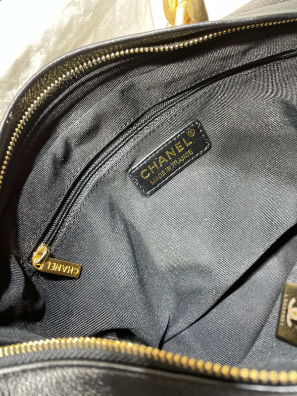 CL HOBO HANDBAG