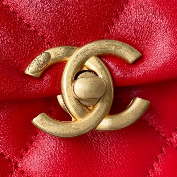 CL SMALL FLAP BAG