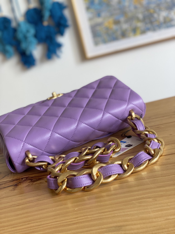 CL LARGE FLAP BAG