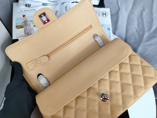CL CLASSIC HANDBAG