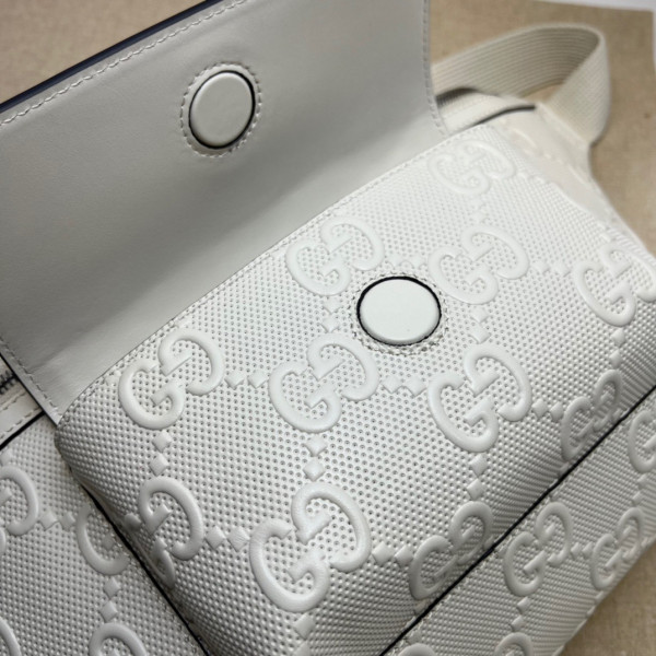 G*u*i gg embossed belt bag