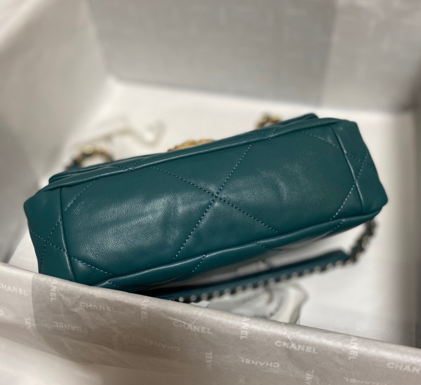 CL 19 FLAP BAG