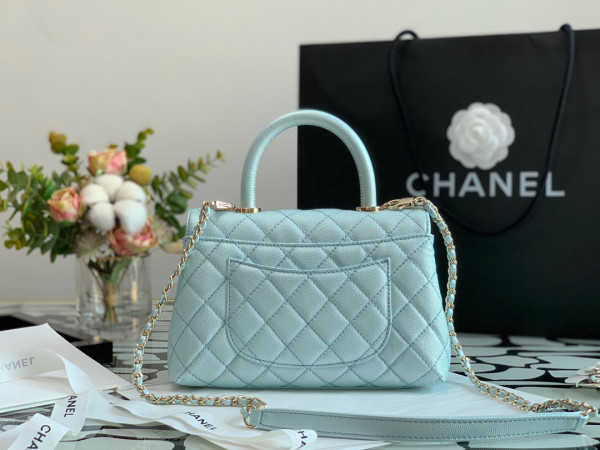 CL FLAP BAG WITH TOP HANDLE