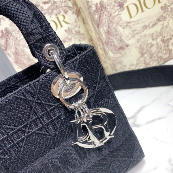 LADY D-LITE EMBROIDERED CANNAGE BAG