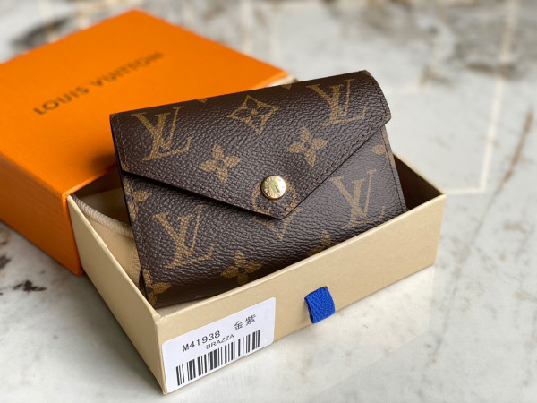 l**is V*t*n victorine wallet