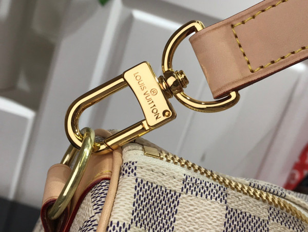 l**is V*t*n keepall 45