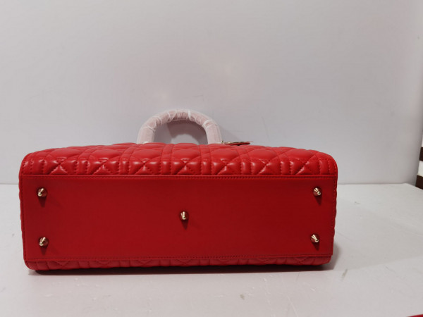 large lady D*or bag