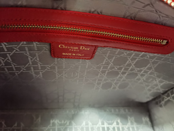 large lady D*or bag