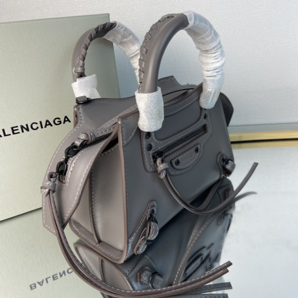 Ba*len*cia*ga neo classic mini top handle bag
