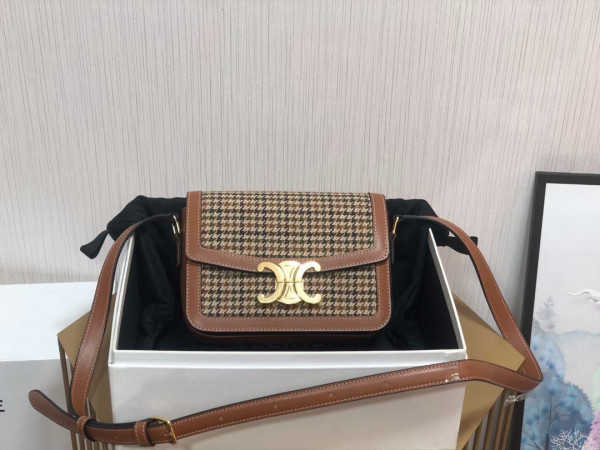 Ce**e teen triomphe bag