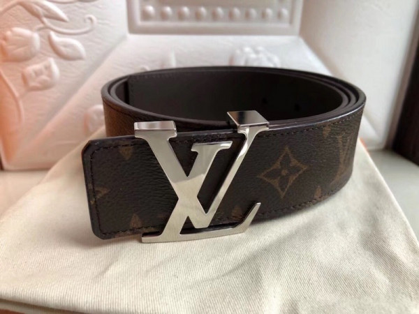 l**is V*t*n belt