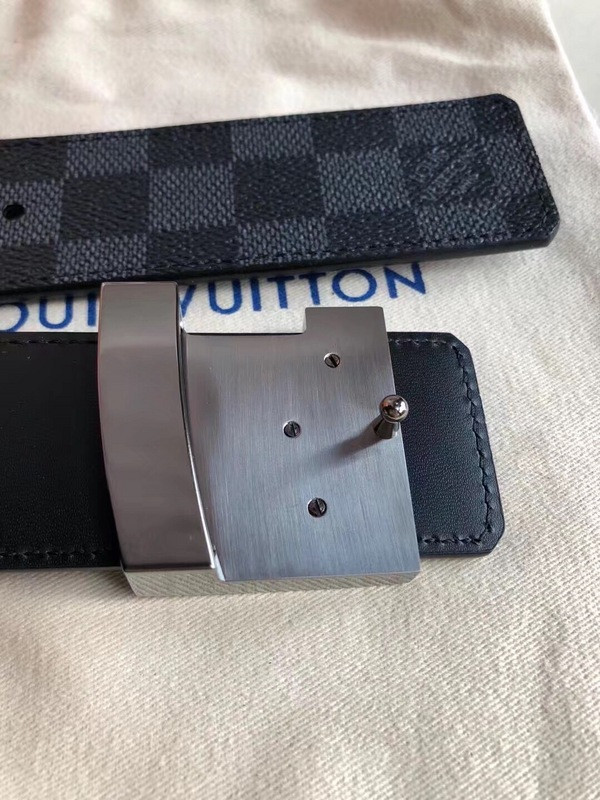 l**is V*t*n belt