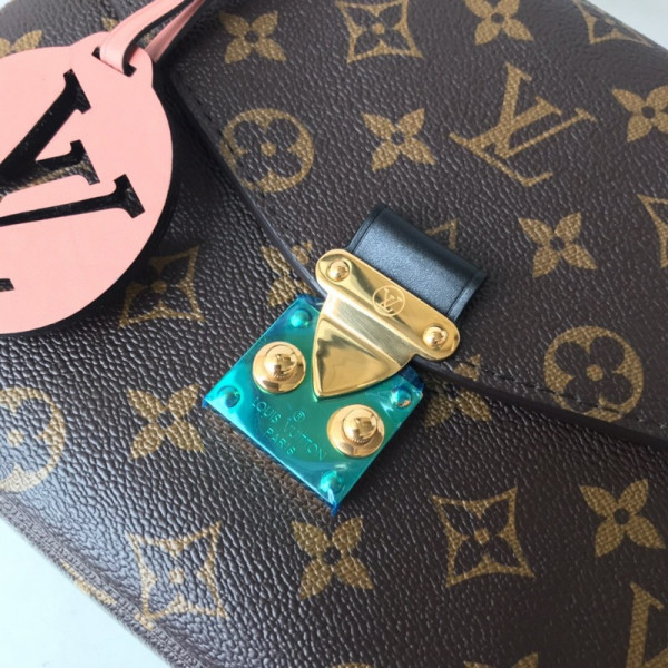 l**is V*t*n pochette metis