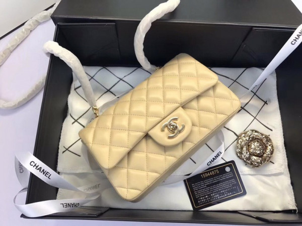 CL Flap Bag Lambskin 20CM