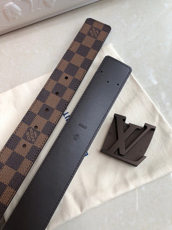 l**is V*t*n belt
