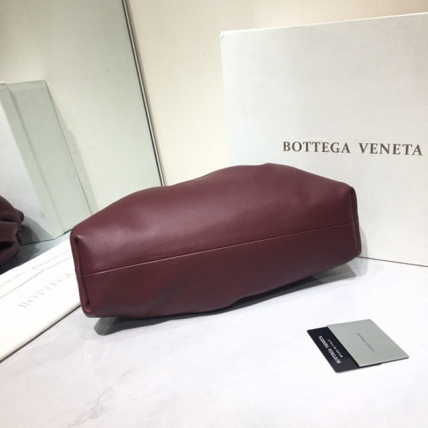 Bo*te*ga ve*ne*ta the pouch