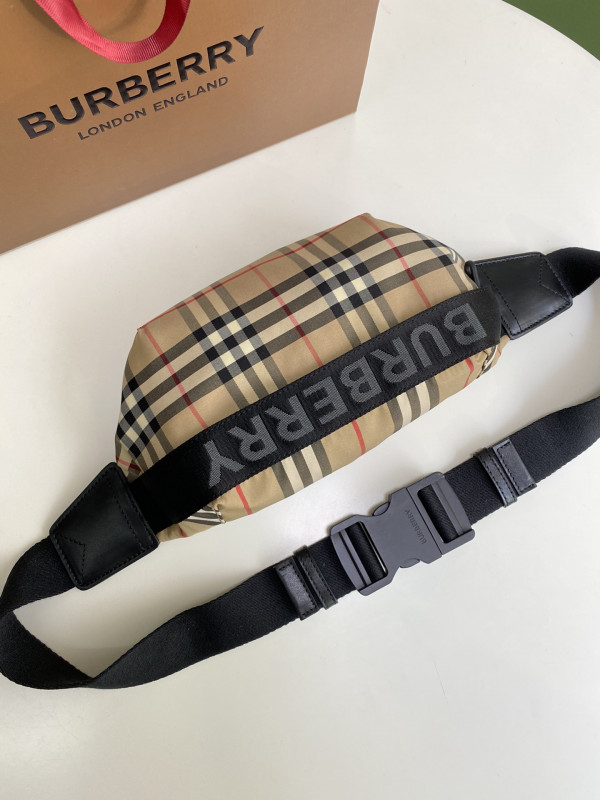 B**rry bum bag