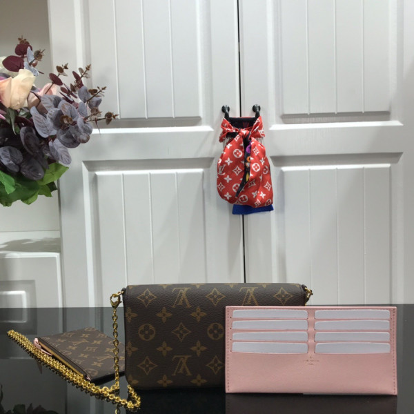 l**is V*t*n pochette fÉlicie