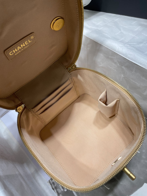 CL VANITY CASE