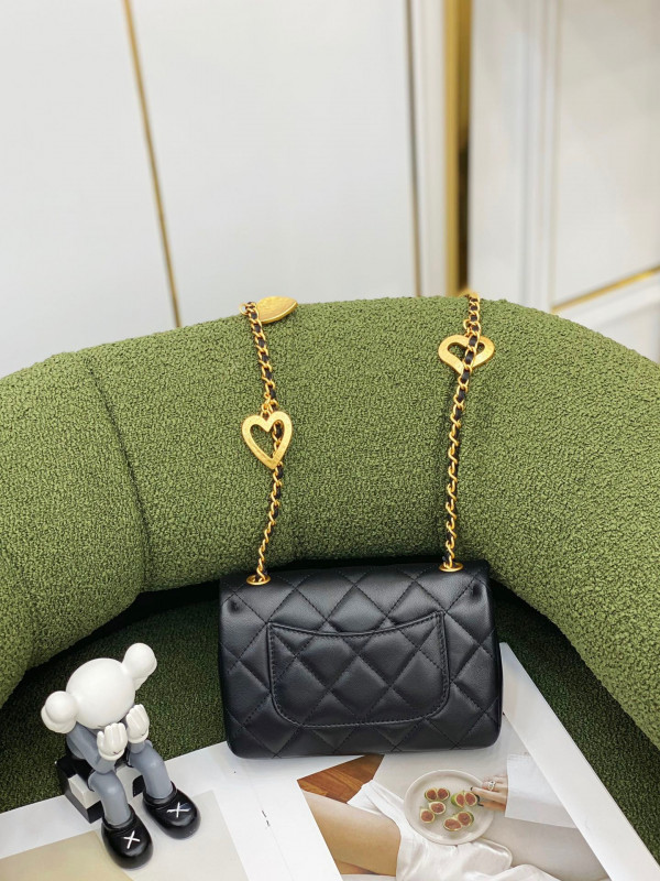 CL MINI FLAP BAG