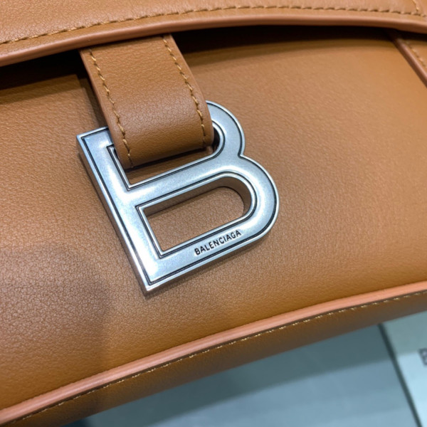 Ba*len*cia*ga downtown medium shoulder bag