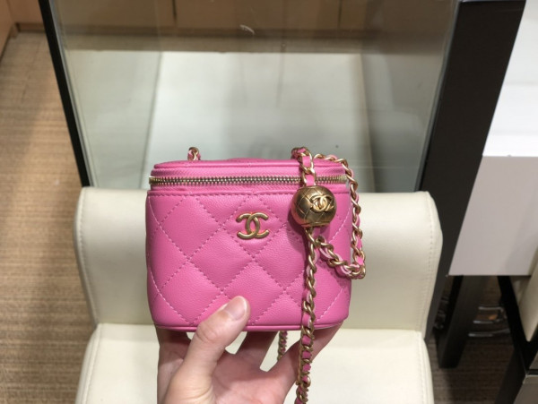 CL VANITY CASE