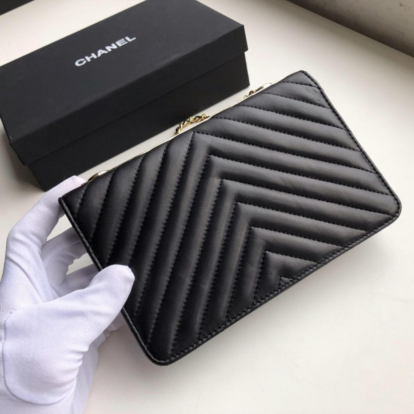 CL CHAIN WALLET