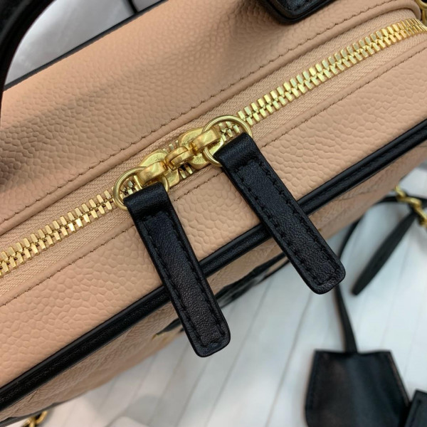 CL VANITY CASE