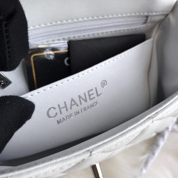 CL FLAP BAG 17CM