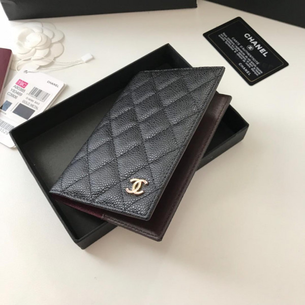 CL PASSPORT HOLDER