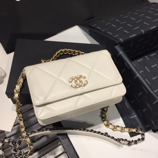 CL CHAIN WALLET