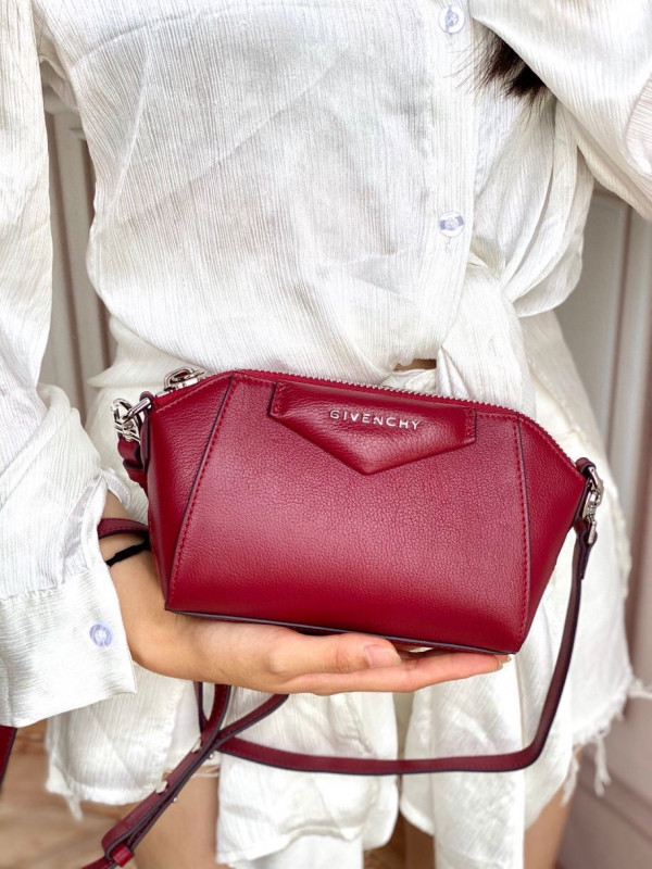 GIVENCHY NANO ANTIGONA