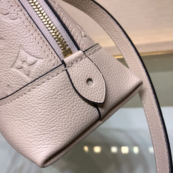 l**is V*t*n neo exclusive prelaunch - neo alma bb