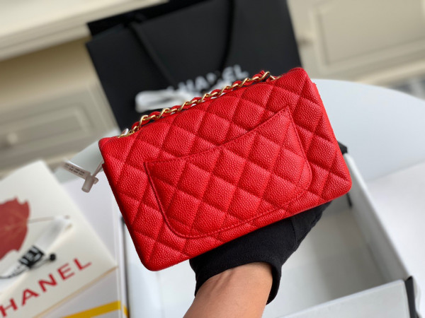 CL FLAP BAG CAVIAR