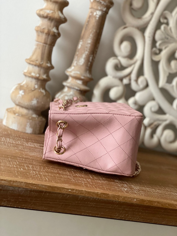 CL BUCKET BAG