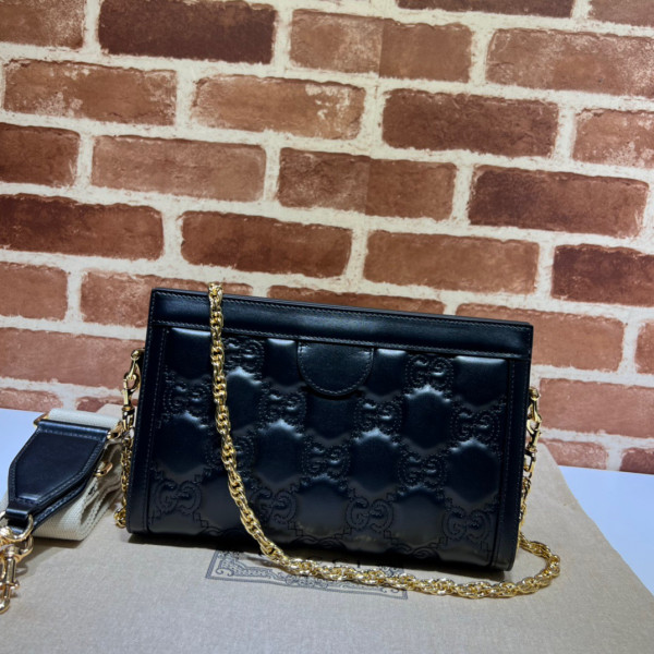 G*u*i gg matelassé leather shoulder bag