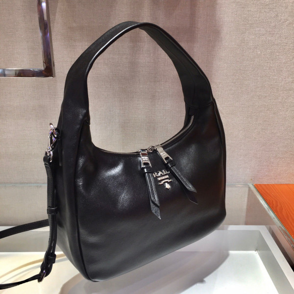 Pra*a hobo bag