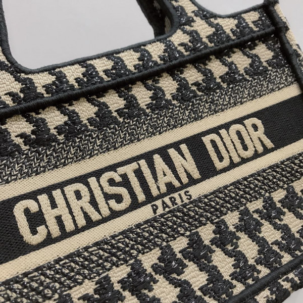 mini D*or book tote