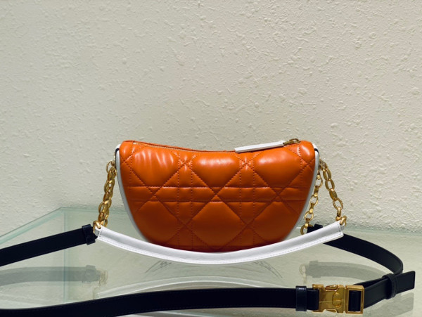 D*or small vibe hobo bag