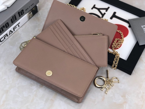 lady D*or pouch