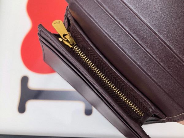 D*or wallet