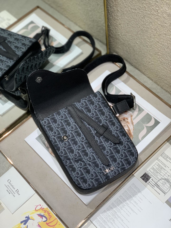 D*or saddle pouch