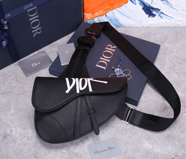 D*or saddle bag