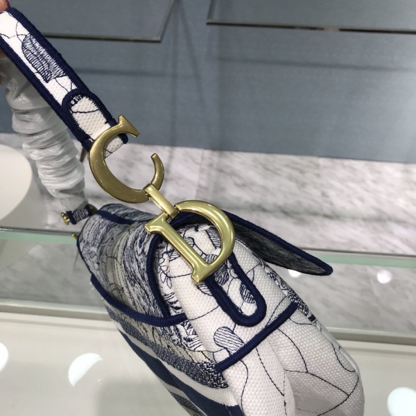 D*or saddle bag