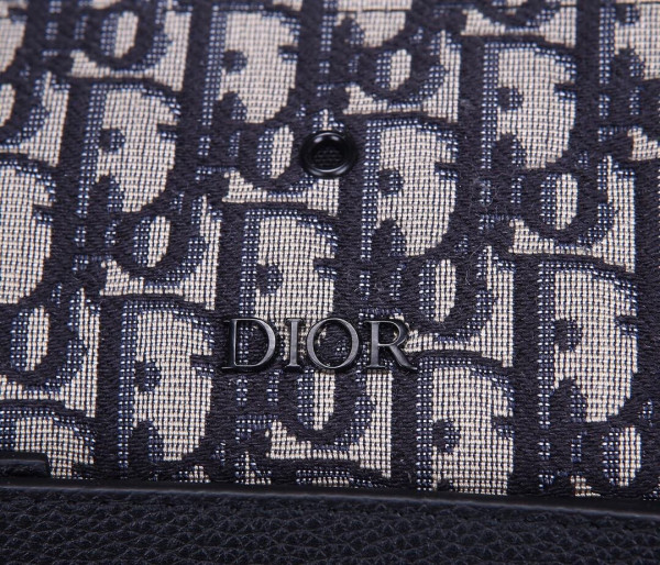 D*or backpack
