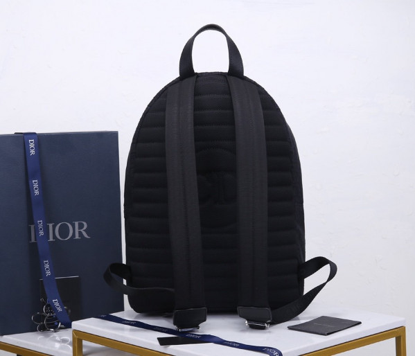D*or backpack